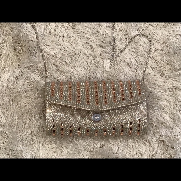 -METALLIC Embellished clutch.  EUC - Picture 1 of 2